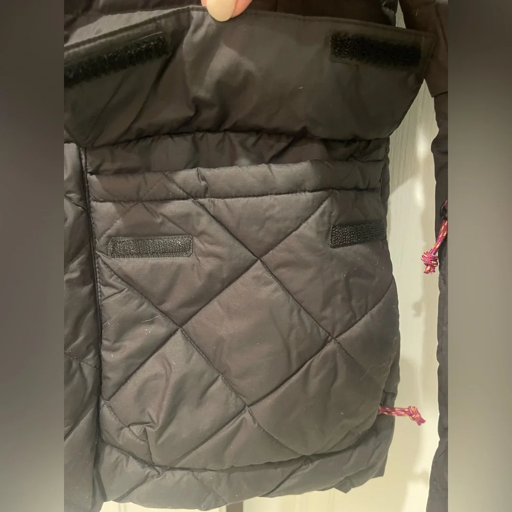 The North Face Women’s Down Puffer Jacket Faux Fur Hood Ski Coat Size M - Picture 7 of 13